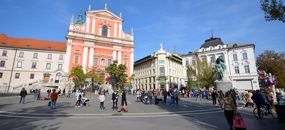 ljubljana dalmatinova preseren square