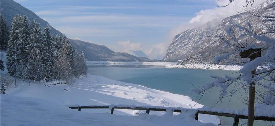 winter molveno trentino italië