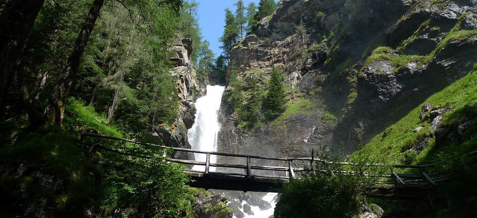 val di sole val di rabbi cascate saent waterval trentino zuid tirol italie