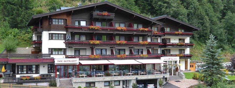 hotel alpenblick hinterglemm salzburgerland vakantie oostenrijk oostenrijkse alpen (28)