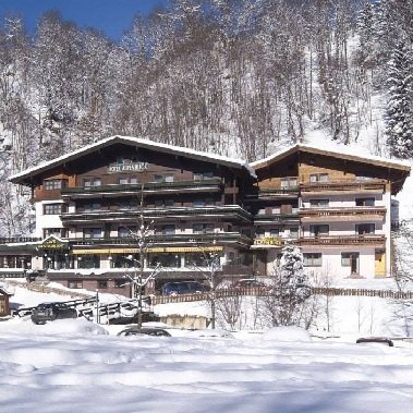 hotel alpenblick hinterglemm salzburgerland vakantie oostenrijk oostenrijkse alpen (1)