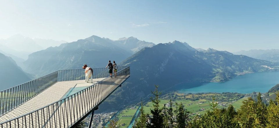 harder kulm aussichtsplattform panorama jungfrau region berner oberland zwitserland tourismus jungfrau