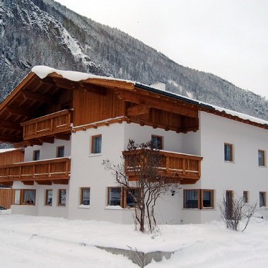 haus honznhof appartementhaus holzknecht langenfeld tirol vakantie oostenrijk oostenrijkse alpen wintersport