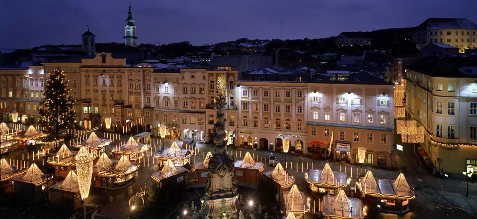 kerstshoppen christkindlmarkt tv linz by roebl